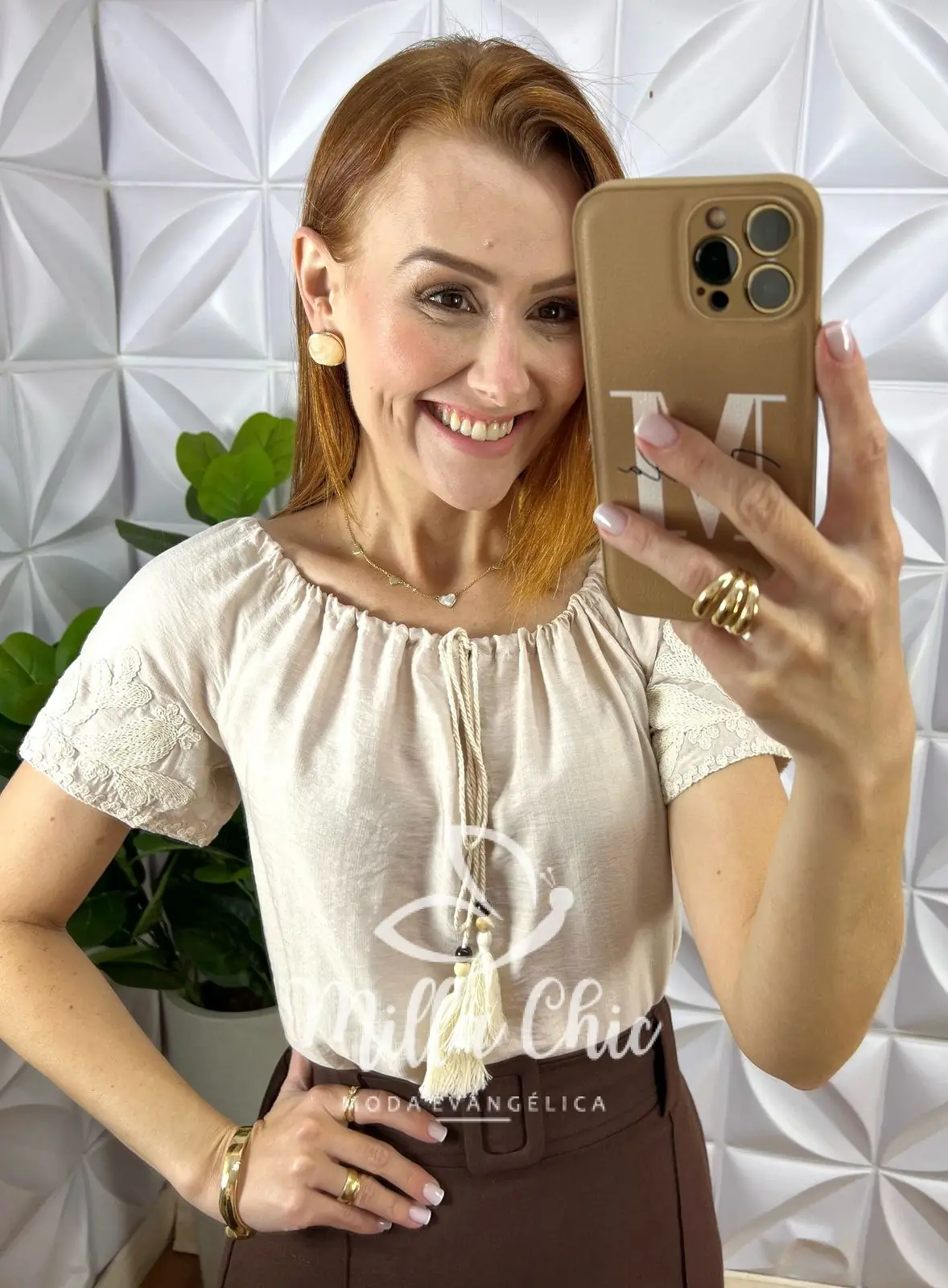 Blusa Zoe Bordada – Areia – Milla Chic Blusa Zoe Bordada - Areia - Milla Chic