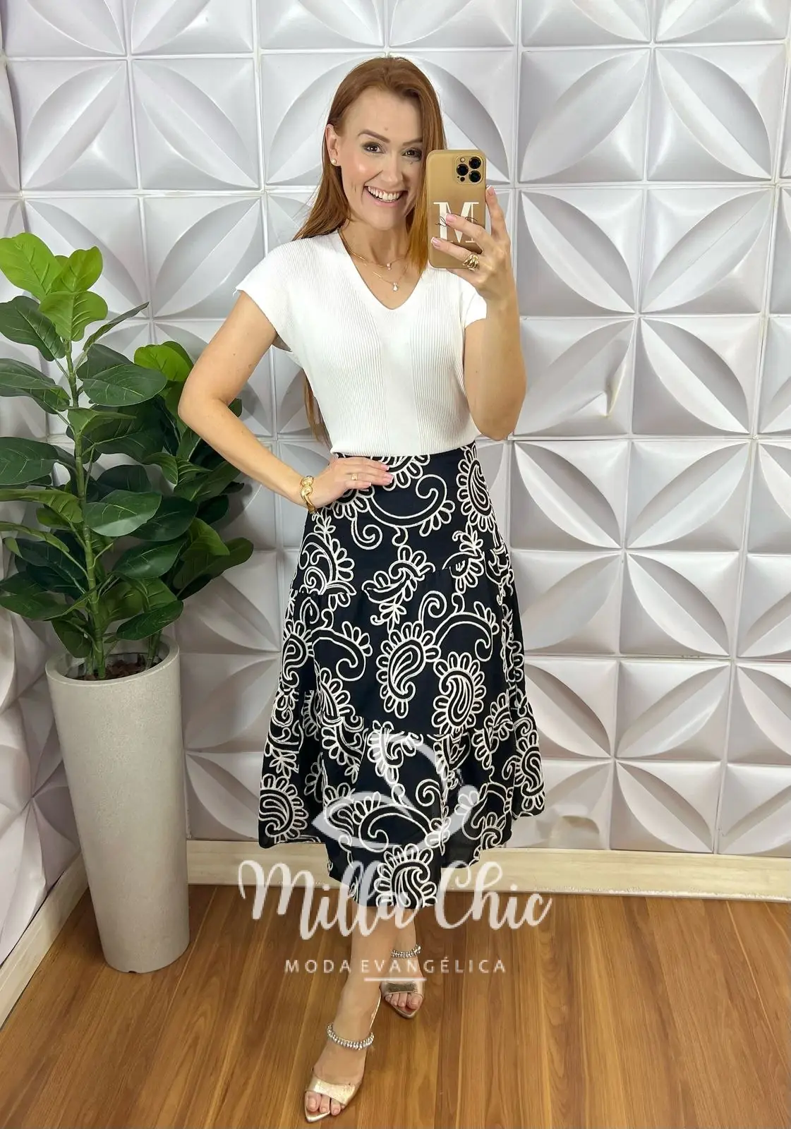 Saia Argélia Em Bordado Bordone – Preta – Milla Chic Saia Argélia Em Bordado Bordone - Preta - Milla Chic