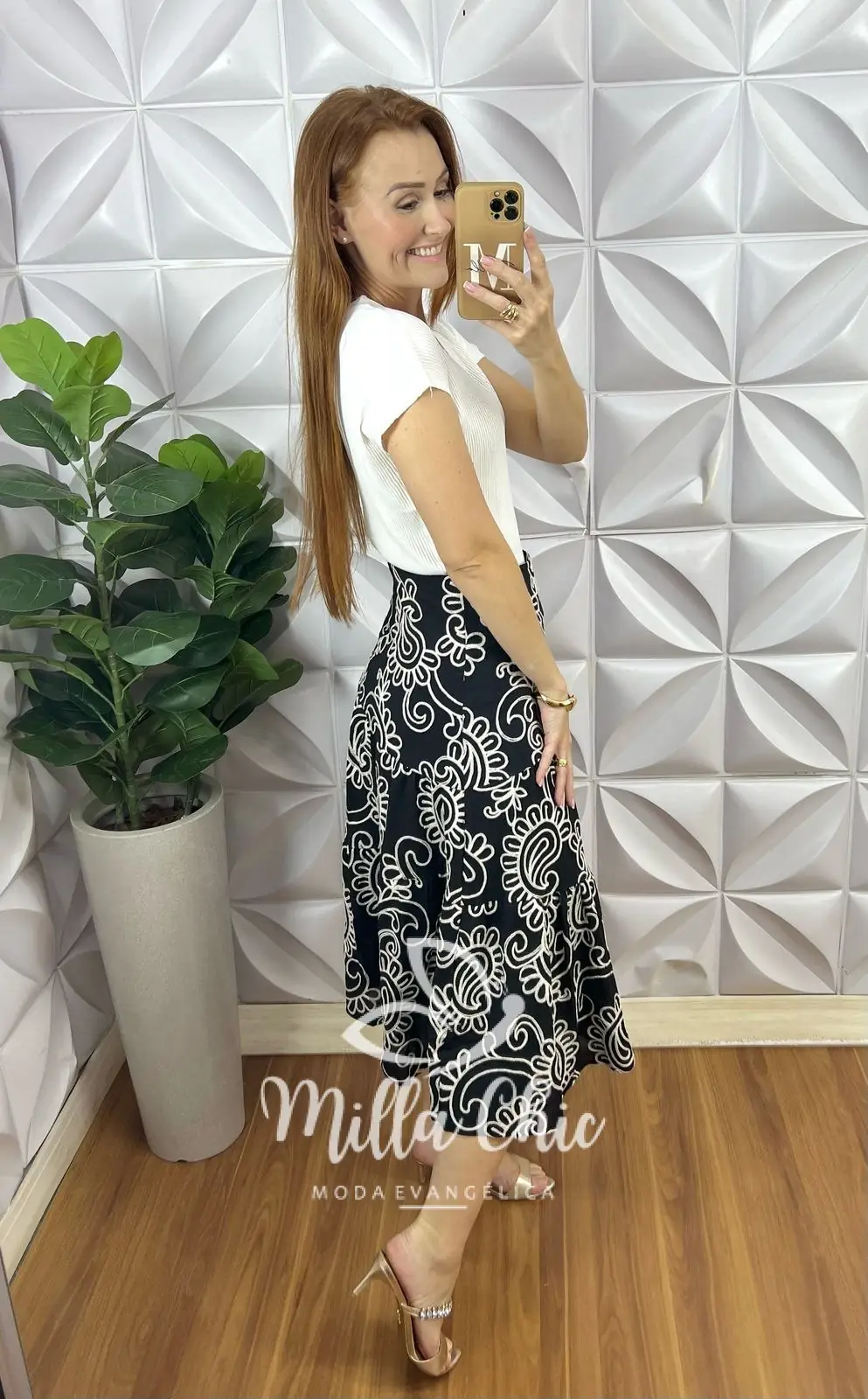 Saia Argélia Em Bordado Bordone – Preta – Milla Chic Saia Argélia Em Bordado Bordone - Preta - Milla Chic