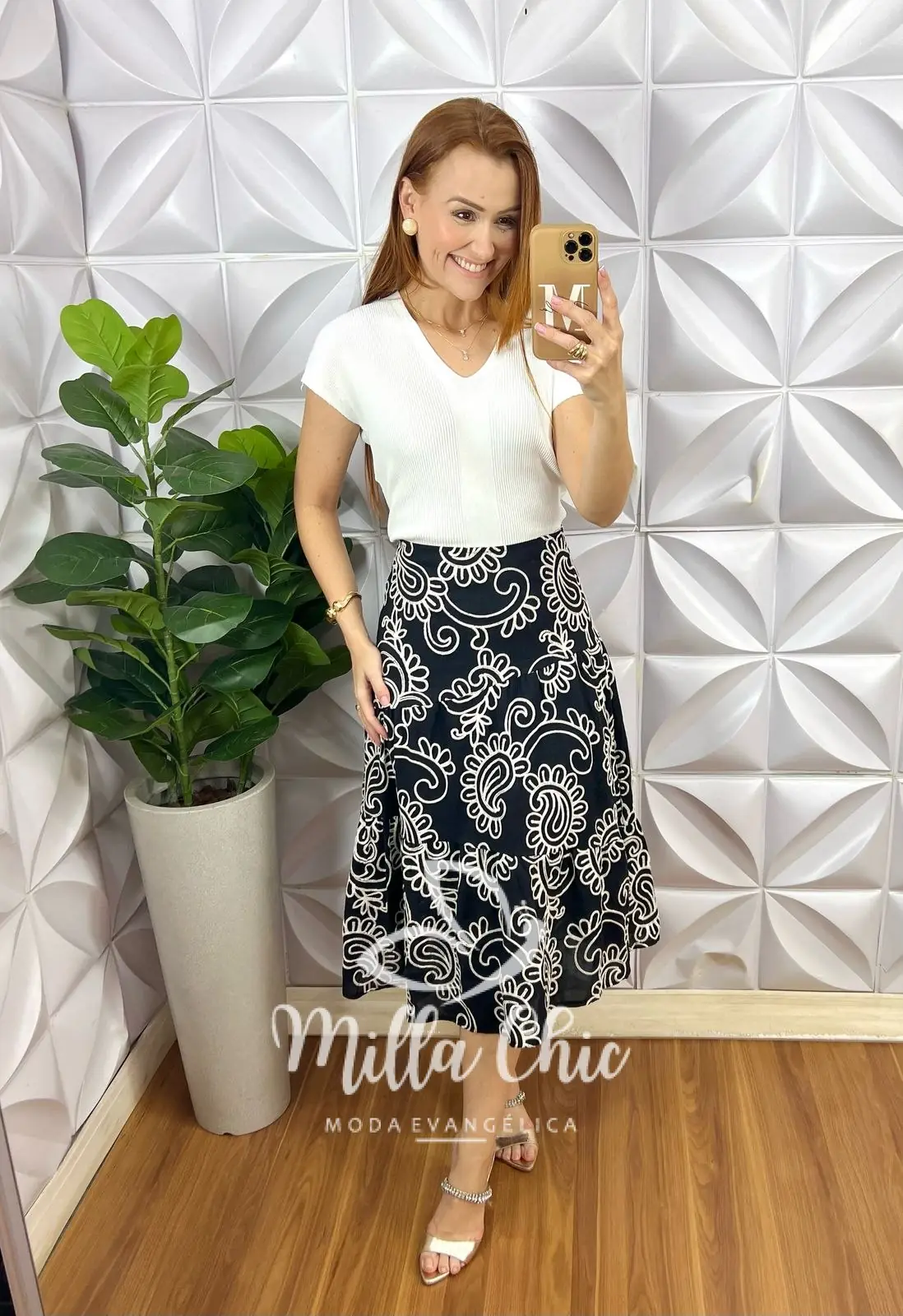 Saia Argélia Em Bordado Bordone – Preta – Milla Chic Saia Argélia Em Bordado Bordone - Preta - Milla Chic