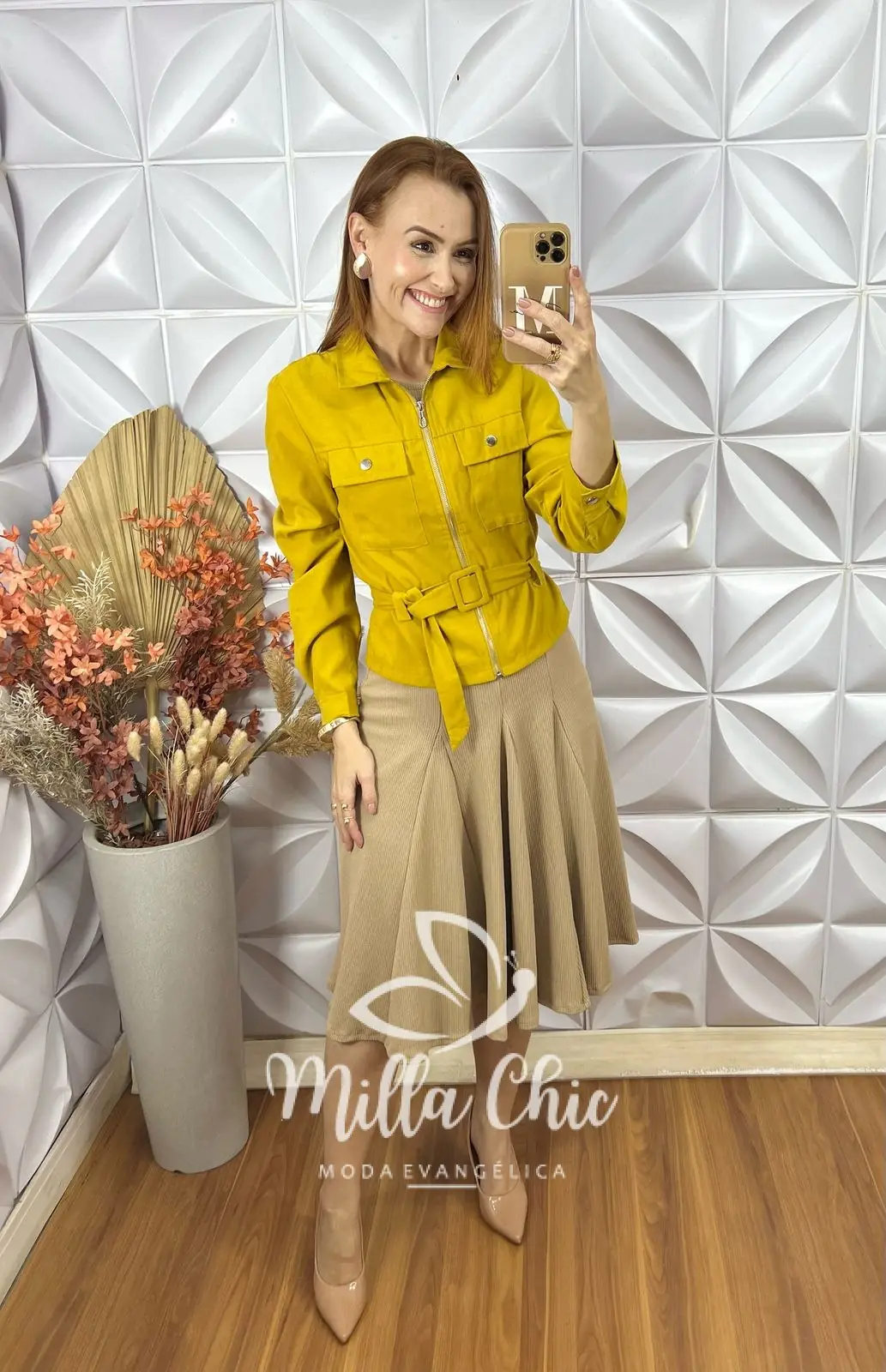 Casaco Cecy Em Suedi – Mostarda – Milla Chic Casaco Cecy Em Suedi - Mostarda - Milla Chic
