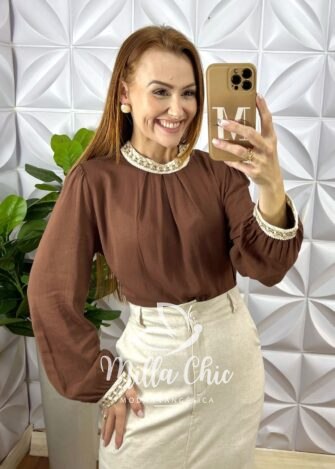 Milla Chic - millachic com br camisa carmem em cambraia de linho marrom 1 Camisa Carmem Em Cambraia De Linho - Marrom - Milla Chic