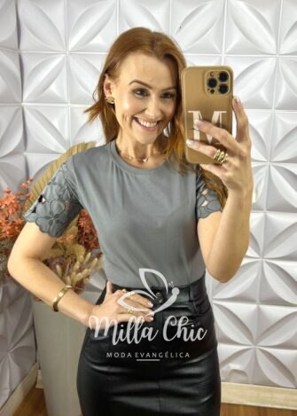 Blusa Sabrina Malha Algodão Bordada- Cinza - Milla Chic
