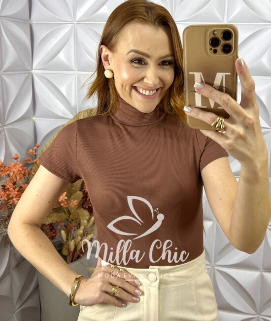 Cacharel Eugênia Gola Alta Manga Curta - Milla Chic