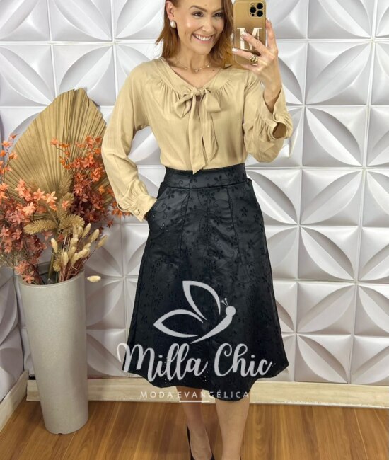 Saia Deisy em lesie P.U bordada - Preto - Milla Chic