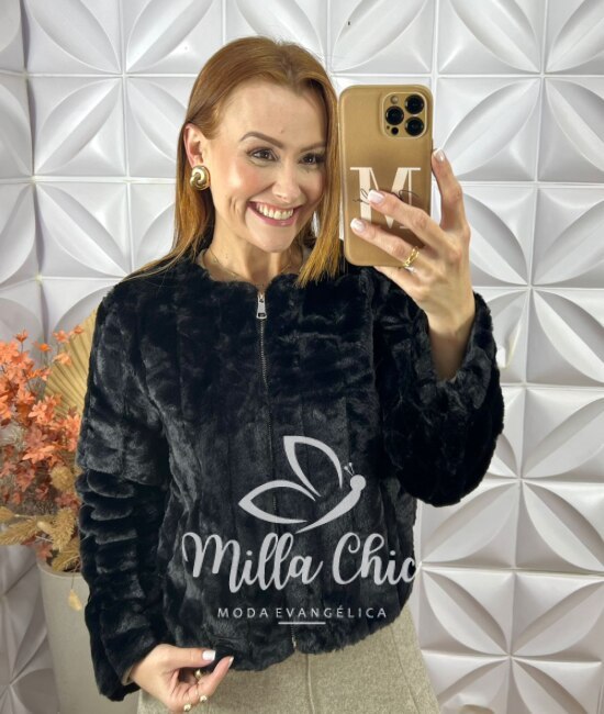 Casaco Marina em pelos preto - Milla Chic