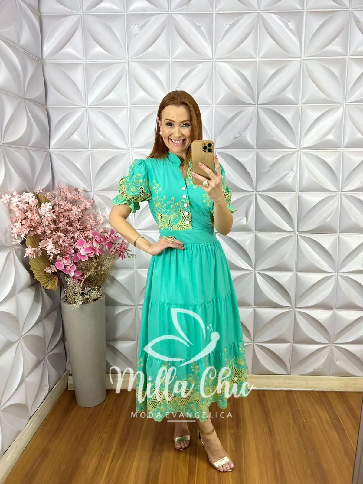 Vestido Mônaco Em Lesie Bordado – Verde Àgua – Milla Chic Vestido Mônaco Em Lesie Bordado - Verde Àgua - Milla Chic