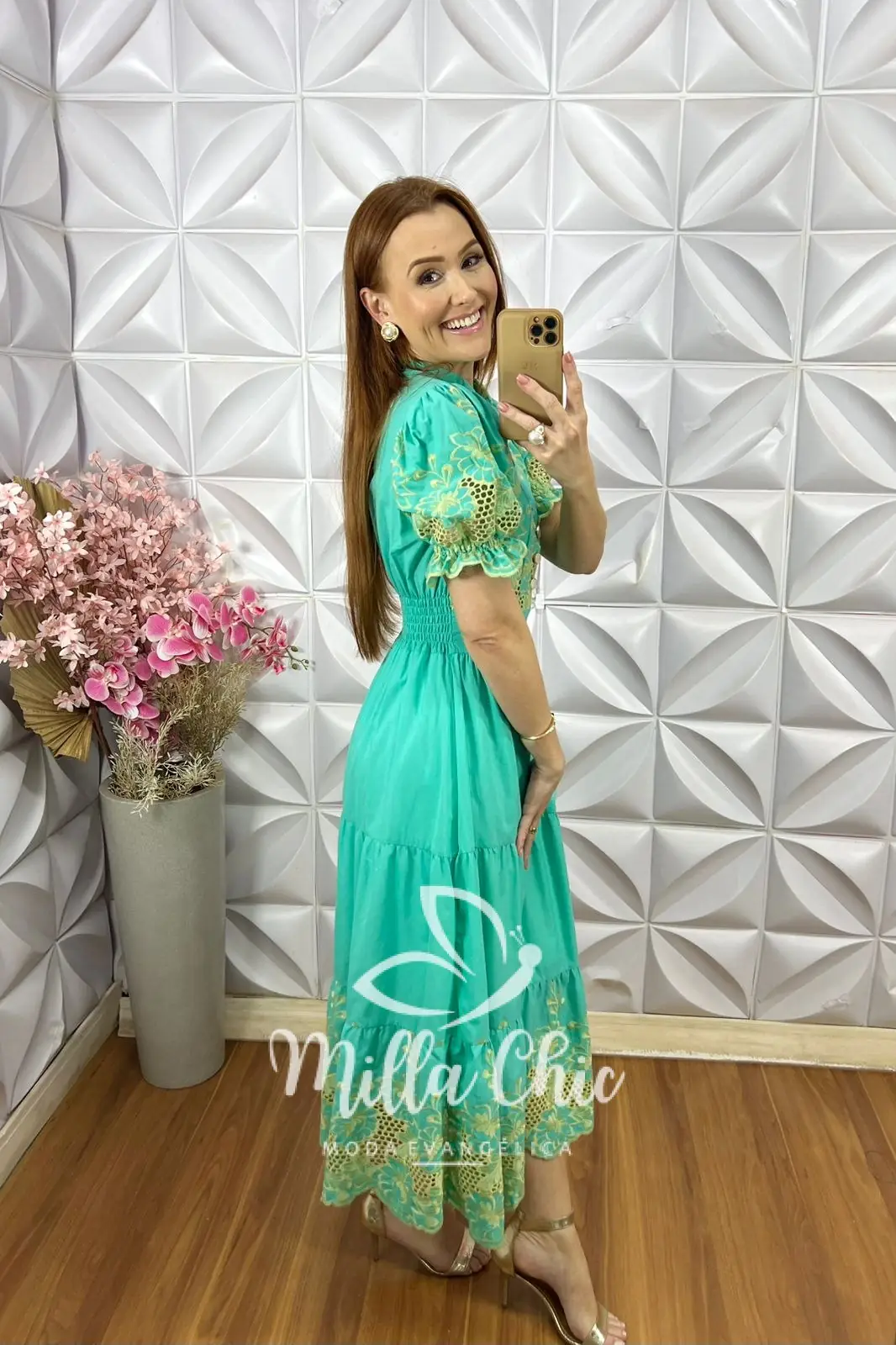 Vestido Mônaco Em Lesie Bordado – Verde Àgua – Milla Chic Vestido Mônaco Em Lesie Bordado - Verde Àgua - Milla Chic