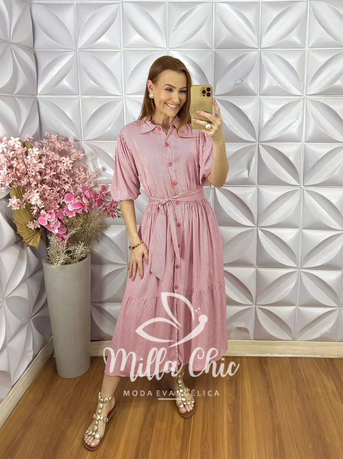 Vestido Leandra em Viscolinho Listrado – Vermelho Goiaba – Milla Chic Vestido Leandra em Viscolinho Listrado - Vermelho Goiaba - Milla Chic