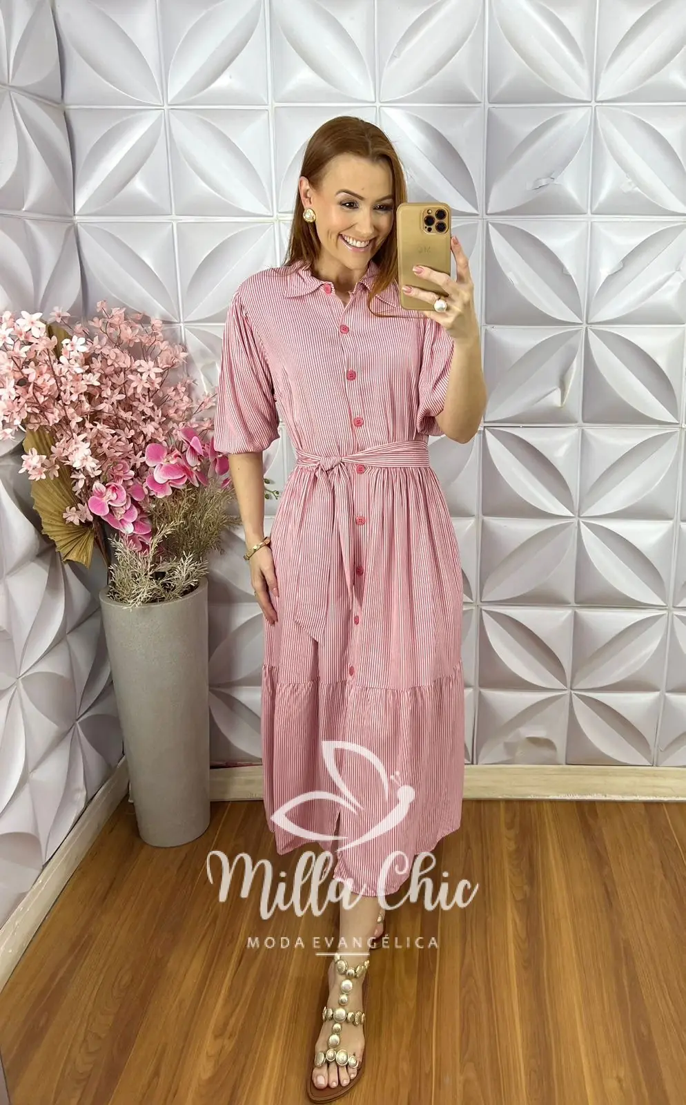 Vestido Leandra em Viscolinho Listrado – Vermelho Goiaba – Milla Chic Vestido Leandra em Viscolinho Listrado - Vermelho Goiaba - Milla Chic