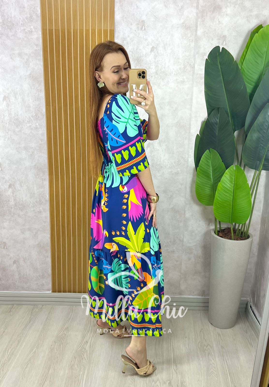 Milla Chic - millachic com br vestido agatha em viscosarja tropical azul escuro 5 Vestido Agatha Em Viscosarja Tropical - Azul Escuro - Milla Chic