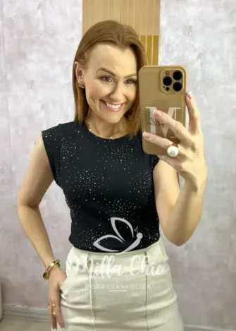 Blusa Pandora Em Malha Com Aplicação - Preta - Milla Chic