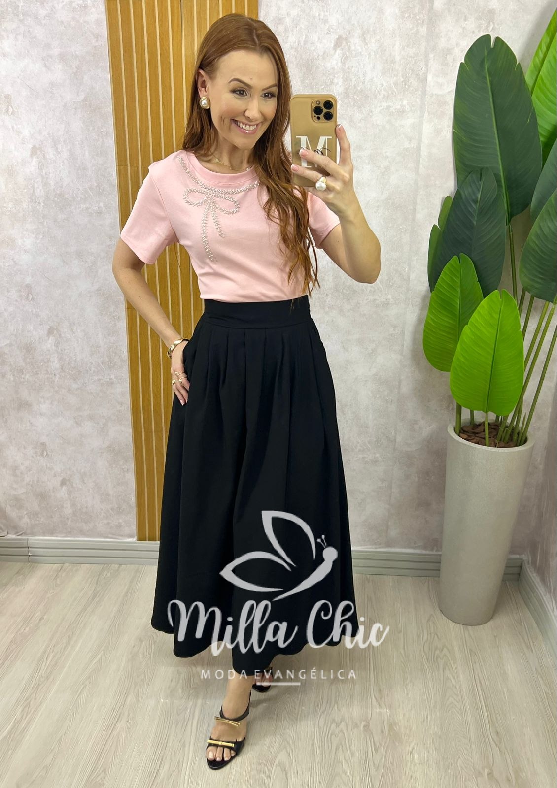 Milla Chic - millachic com br blusa tania gola polo malha manteiga copia 3 Blusa Valquíria Laço Bordada - Rosa - Milla Chic