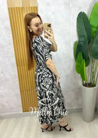 Vestido Fernanda em viscolinho - Fundo preto - Milla Chic