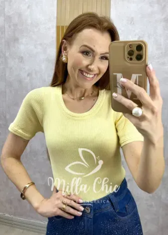 Blusa Célia em tricot modal - Amarelo manteiga - Milla Chic