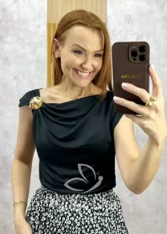 Milla Chic – Blusa Ariele Em Fluity – Bege (cópia) Milla Chic - Blusa Ariele Em Fluity - Bege (cópia)