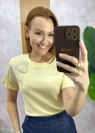 Milla Chic - Blusa Cristiane Bordado Laço - Manteiga