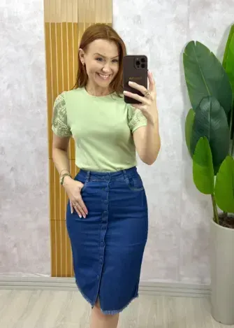 Milla Chic - Blusa Marília Em Malha Algodão Com Guipper - Cereja (cópia)