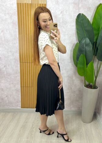 Milla Chic - Saia Augusta Em Póa Preto (cópia)