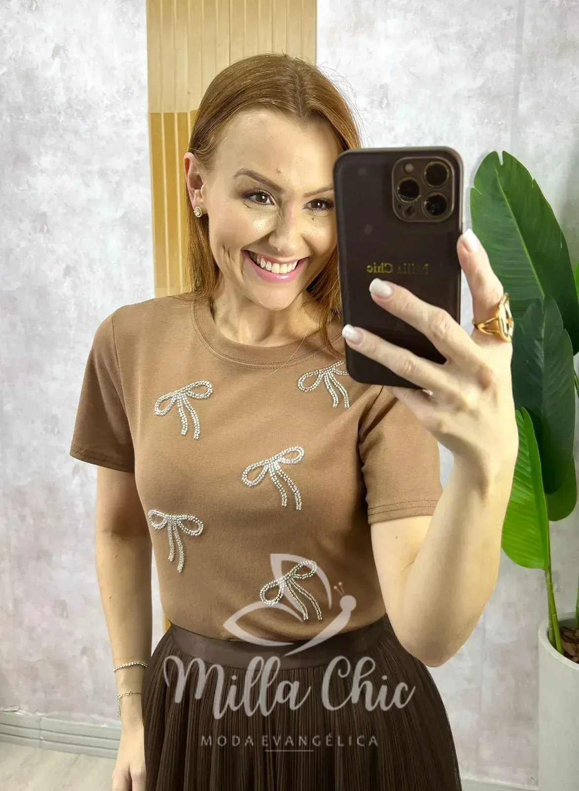 Milla Chic – Blusa Adelina Em Malha Bordada – Cappuccino Milla Chic - Blusa Adelina Em Malha Bordada - Cappuccino