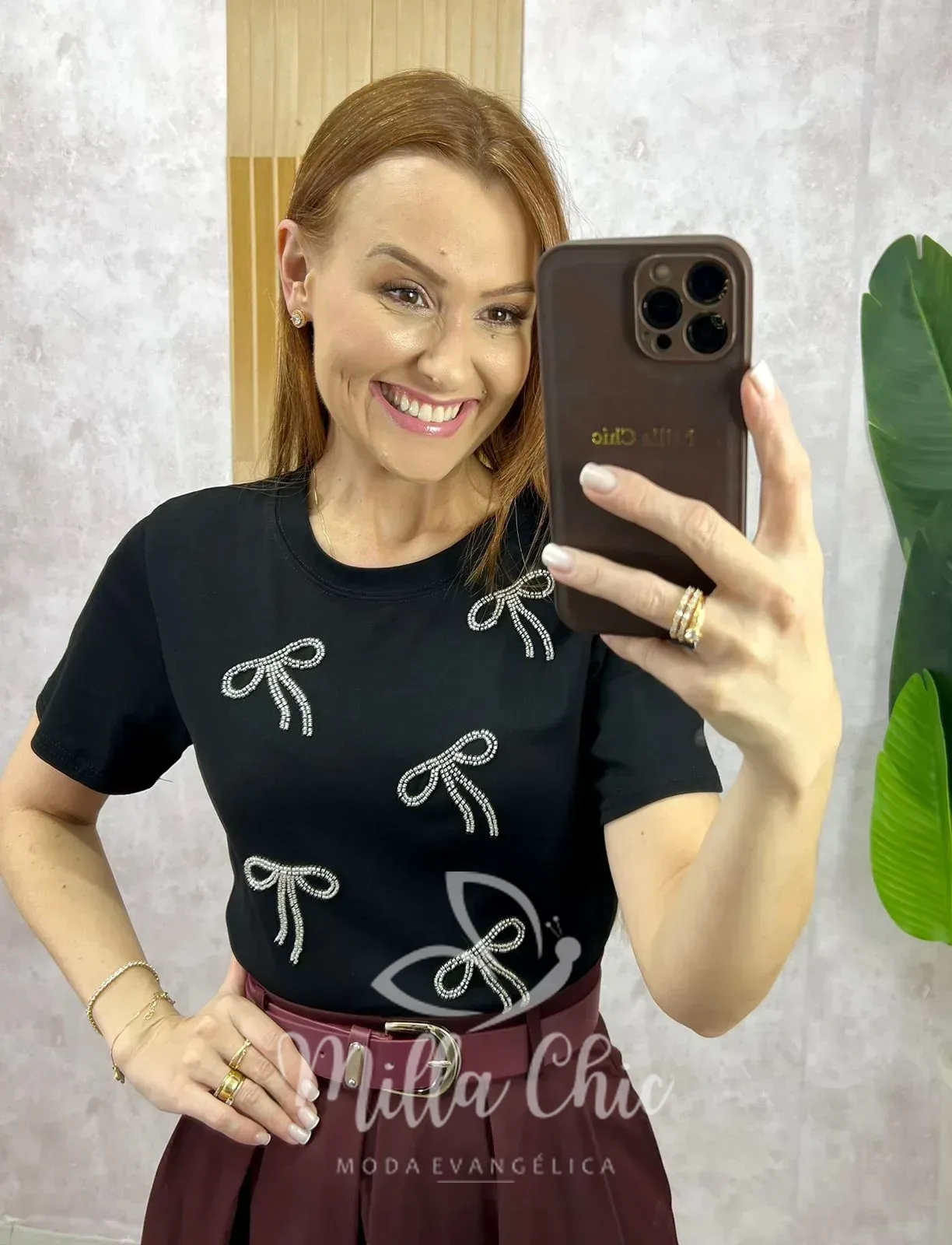 Milla Chic – Blusa Adelina Em Malha Bordada – Preta Milla Chic - Blusa Adelina Em Malha Bordada - Preta