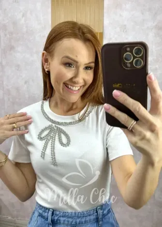 Milla Chic - Blusa Manu Bordado Laço - Branca