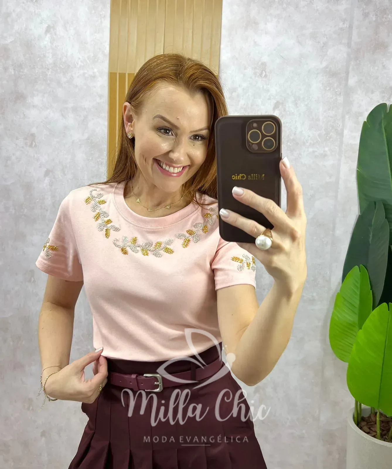 Milla Chic – Blusa Vera Em Malha Algodão Bordada – Branca (cópia) Milla Chic - Blusa Vera Em Malha Algodão Bordada - Branca (cópia)