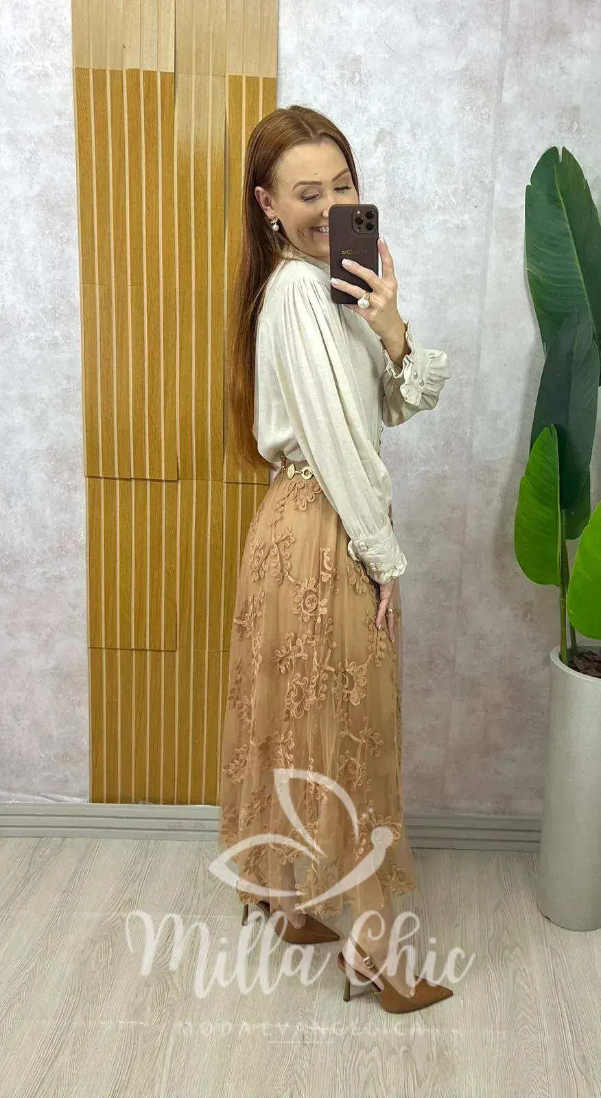 Milla Chic – Saia Celina Em Tule Bordado – Bege Milla Chic - Saia Celina Em Tule Bordado - Bege