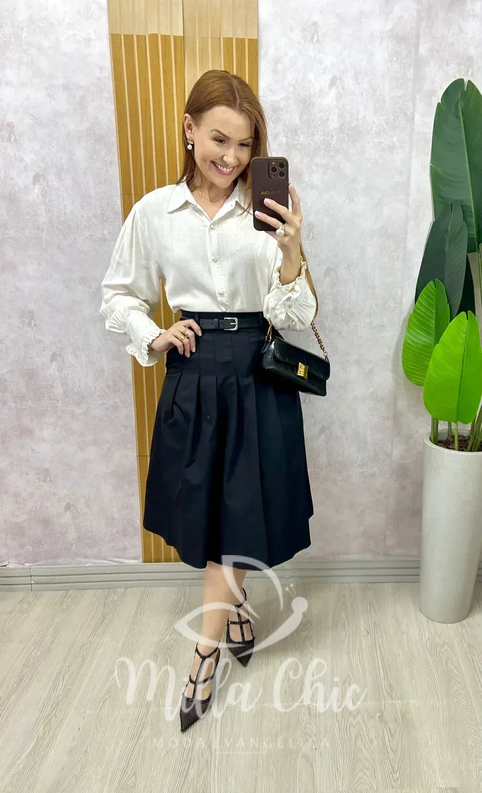 Milla Chic – Saia Maria Olívia Em Alfaiataria – Açaí (cópia) Milla Chic - Saia Maria Olívia Em Alfaiataria - Açaí (cópia)