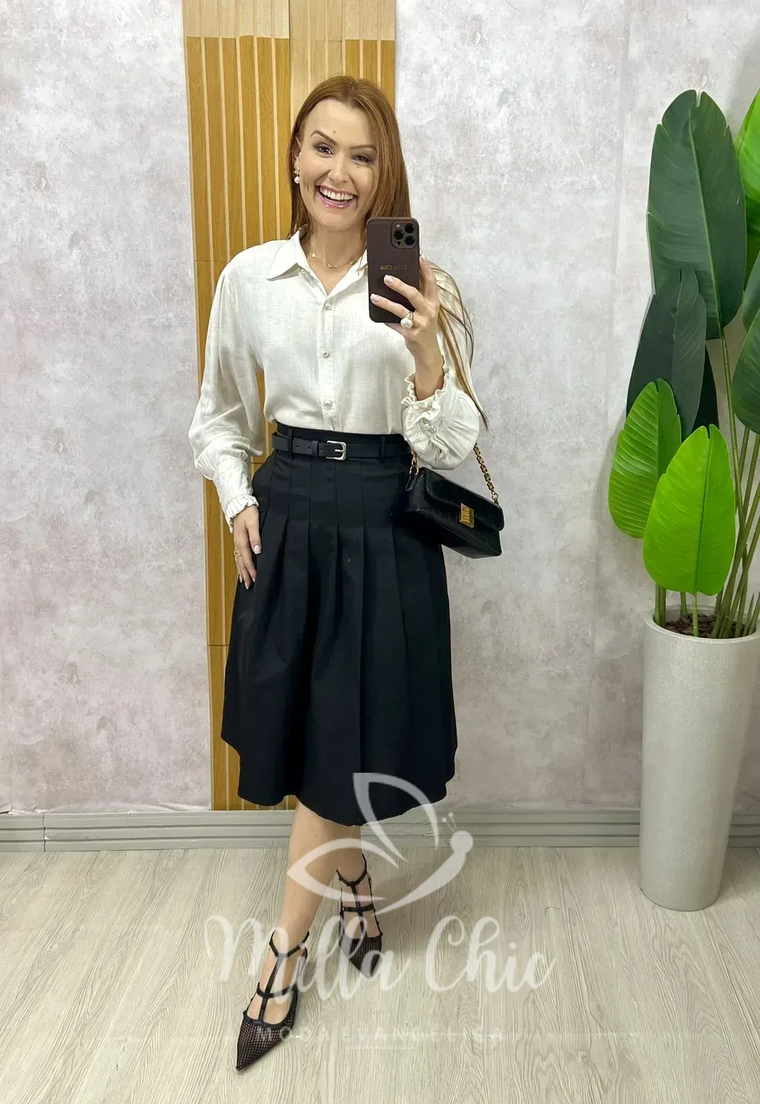 Milla Chic – Saia Maria Olívia Em Alfaiataria – Açaí (cópia) Milla Chic - Saia Maria Olívia Em Alfaiataria - Açaí (cópia)