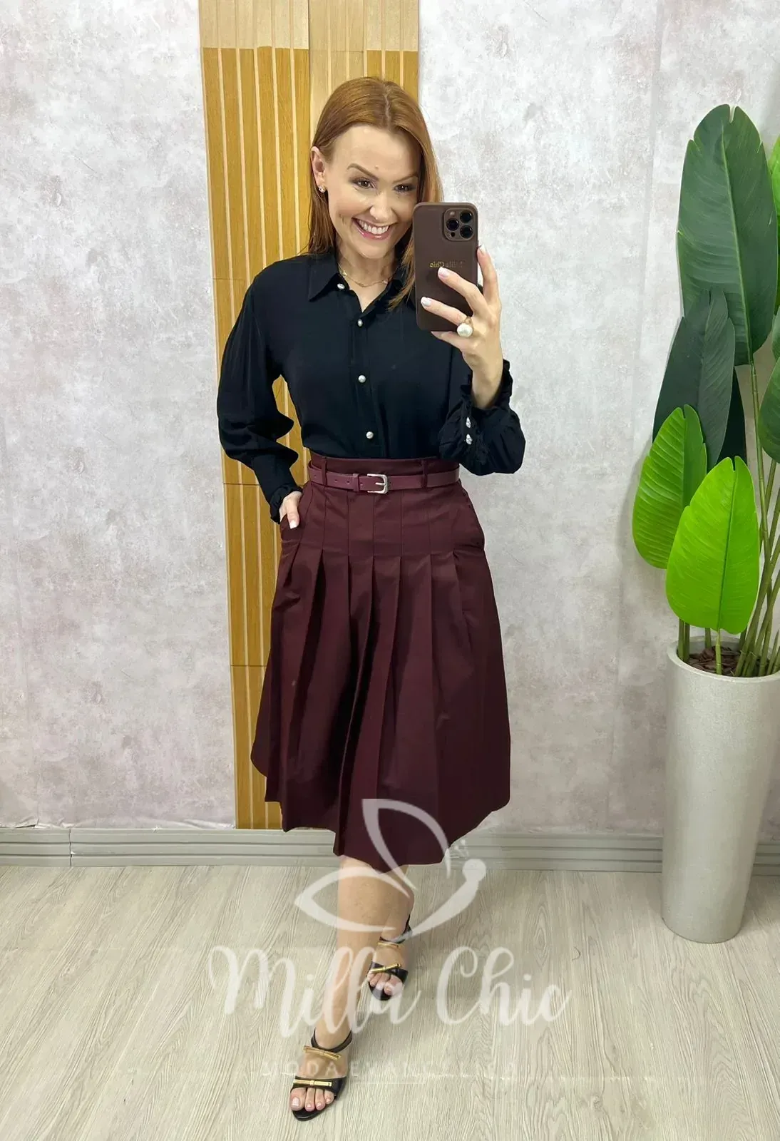 Milla Chic – Saia Maria Olívia Em Alfaiataria – Branca (cópia) Milla Chic - Saia Maria Olívia Em Alfaiataria - Branca (cópia)