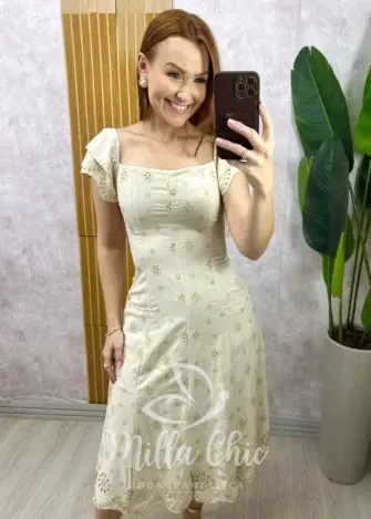 Milla Chic - Vestido Eliara Em Linho Bordado - Areia