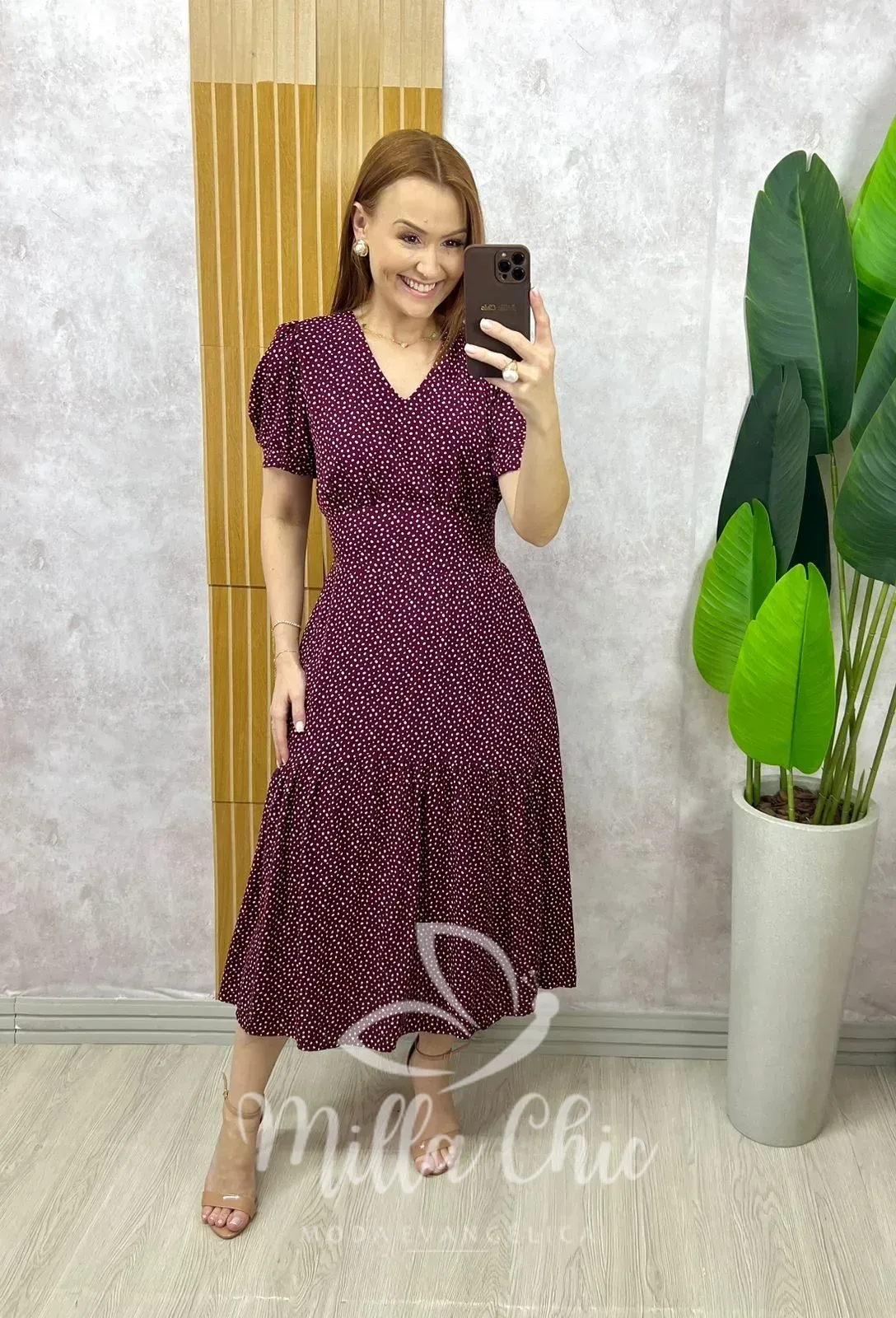 Milla Chic – Vestido Lilian Em Viscolinho Em Poá – Azul Marinho (cópia) Milla Chic - Vestido Lilian Em Viscolinho Em Poá - Azul Marinho (cópia)