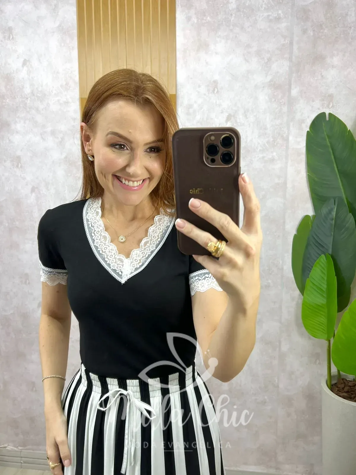 Milla Chic – Blusa Amora – Açaí (cópia) Milla Chic - Blusa Amora - Açaí (cópia)