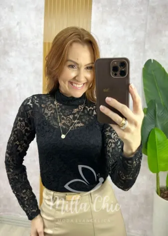 Milla Chic - Blusa Encanto em renda - Preta