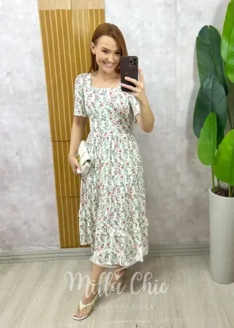 Milla Chic – Vestido Fernanda em viscolinho – Fundo preto (cópia) Milla Chic - Vestido Fernanda em viscolinho - Fundo preto (cópia)