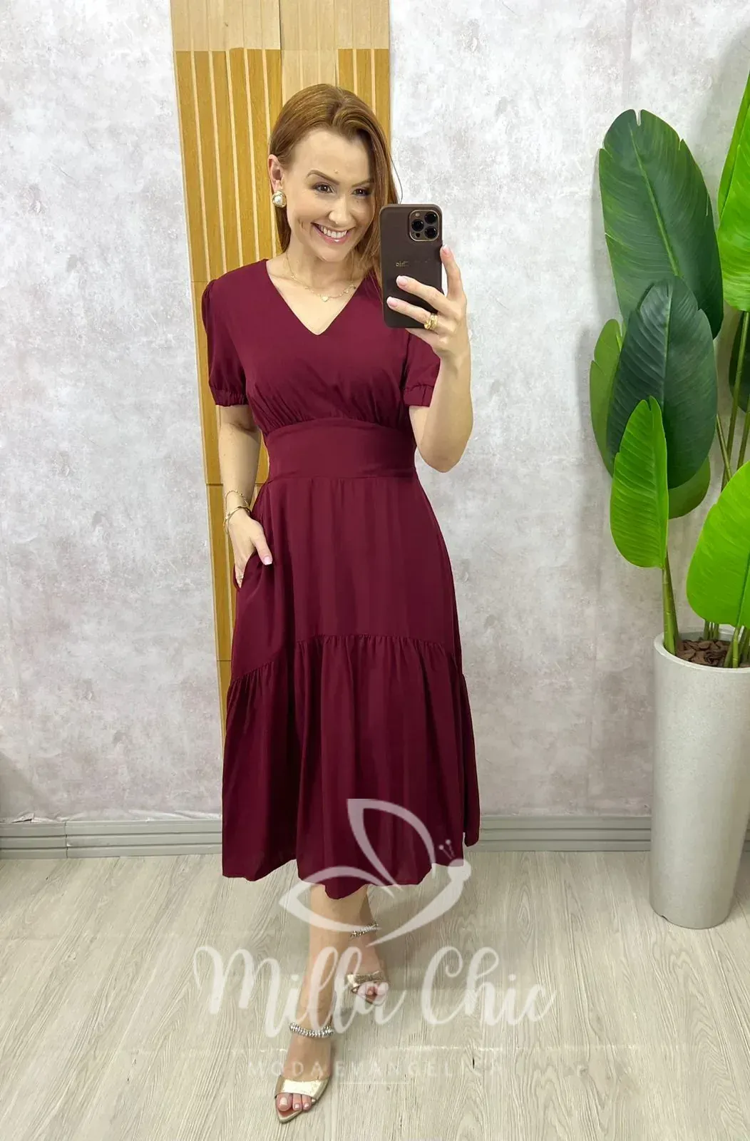 Milla Chic – Vestido Lilian Em Viscolinho Em Poá – Açaí (cópia) Milla Chic - Vestido Lilian Em Viscolinho Em Poá - Açaí (cópia)