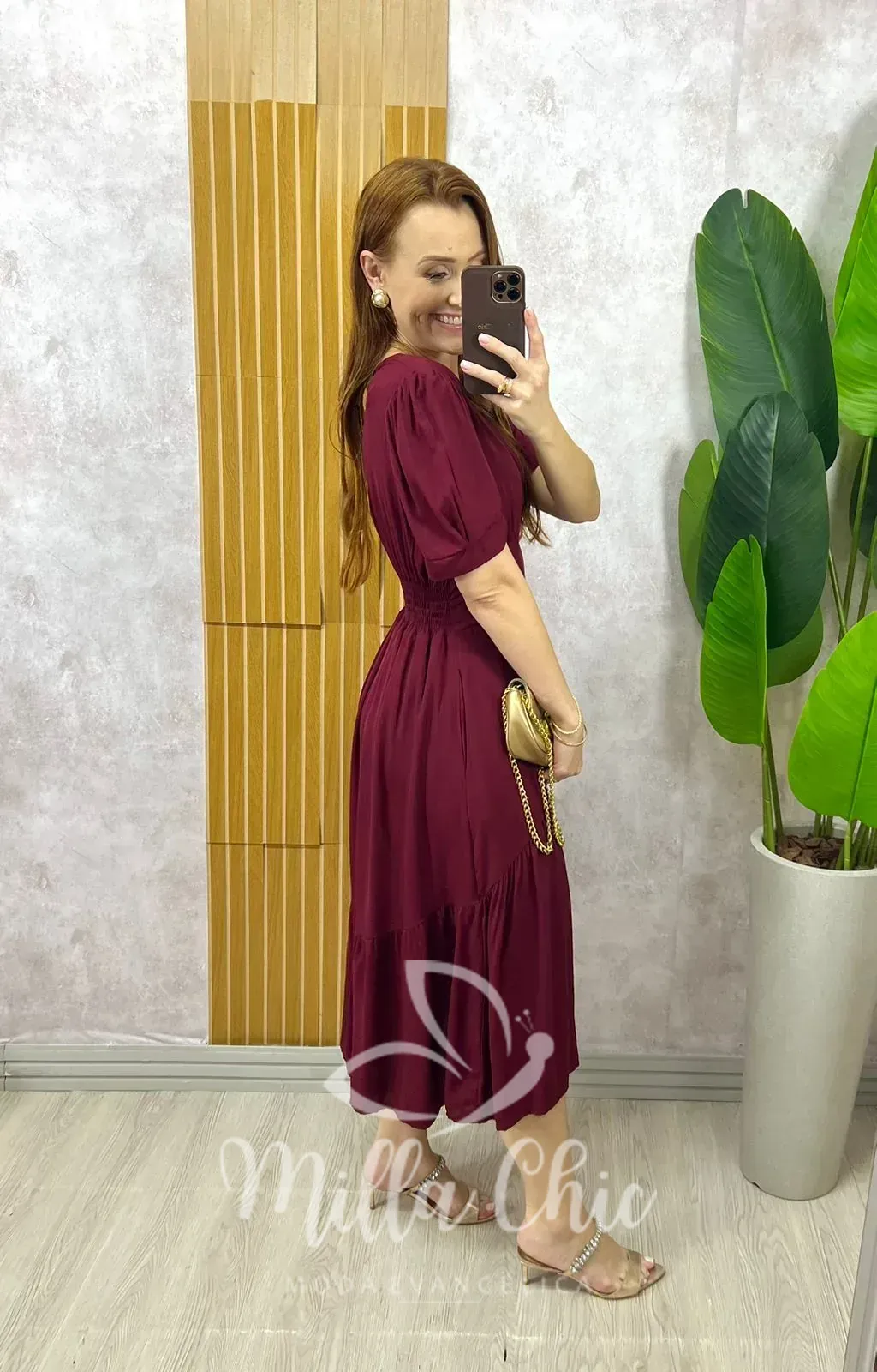 Milla Chic – Vestido Lilian Em Viscolinho Em Poá – Açaí (cópia) Milla Chic - Vestido Lilian Em Viscolinho Em Poá - Açaí (cópia)
