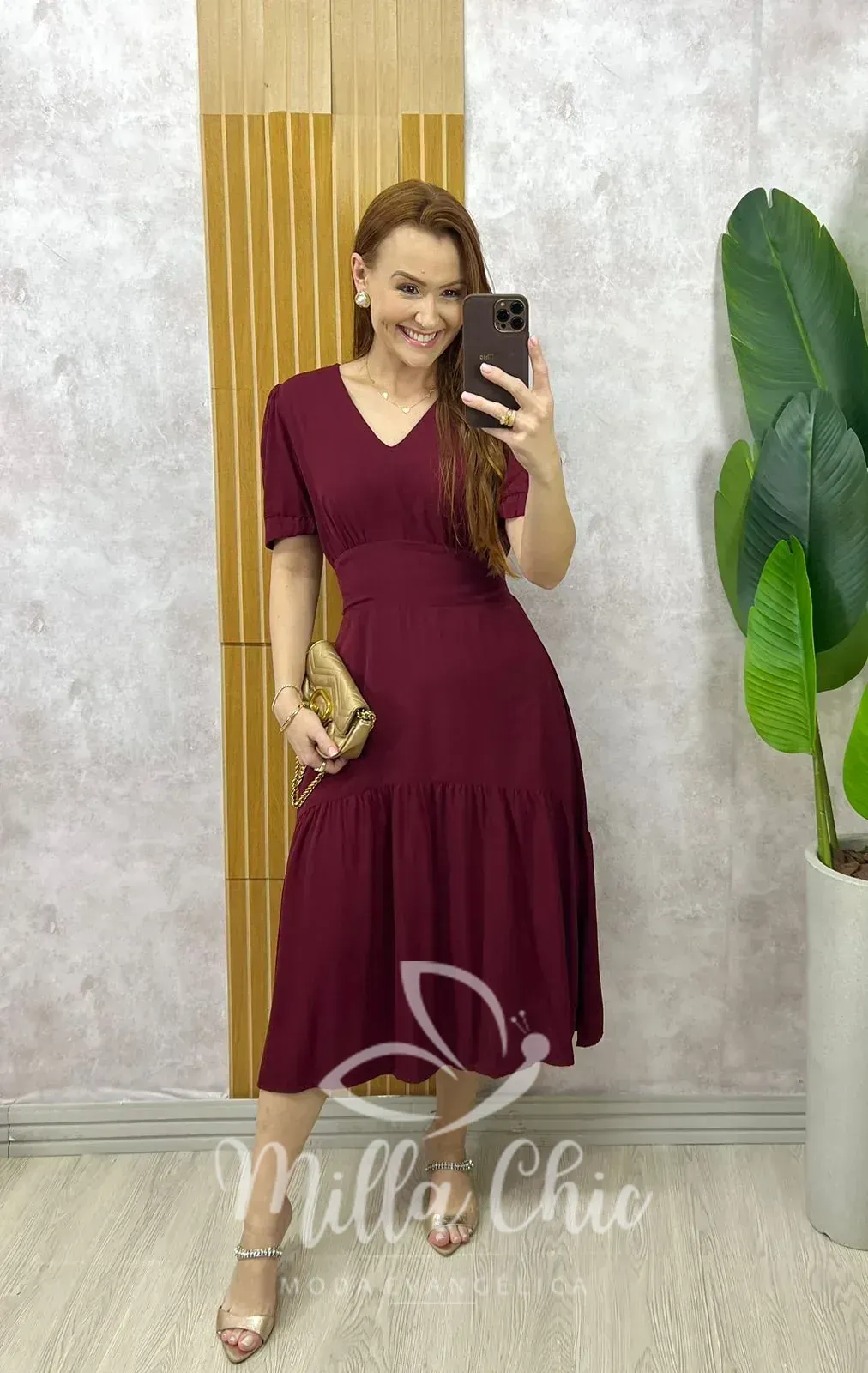 Milla Chic – Vestido Lilian Em Viscolinho Em Poá – Açaí (cópia) Milla Chic - Vestido Lilian Em Viscolinho Em Poá - Açaí (cópia)