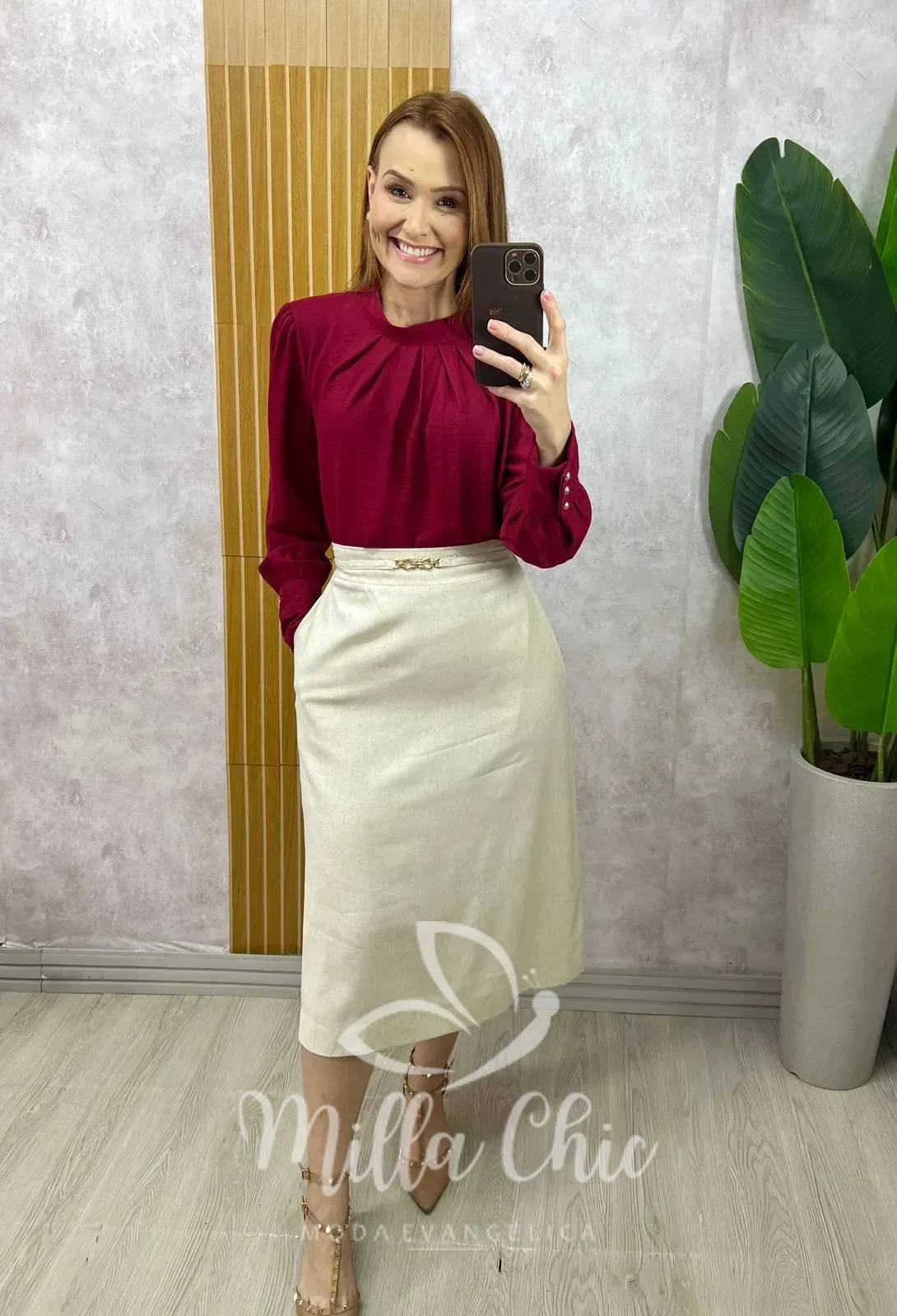 Milla Chic – Saia Lourdes Clássica Midi – Areia Milla Chic - Saia Lourdes Clássica Midi - Areia