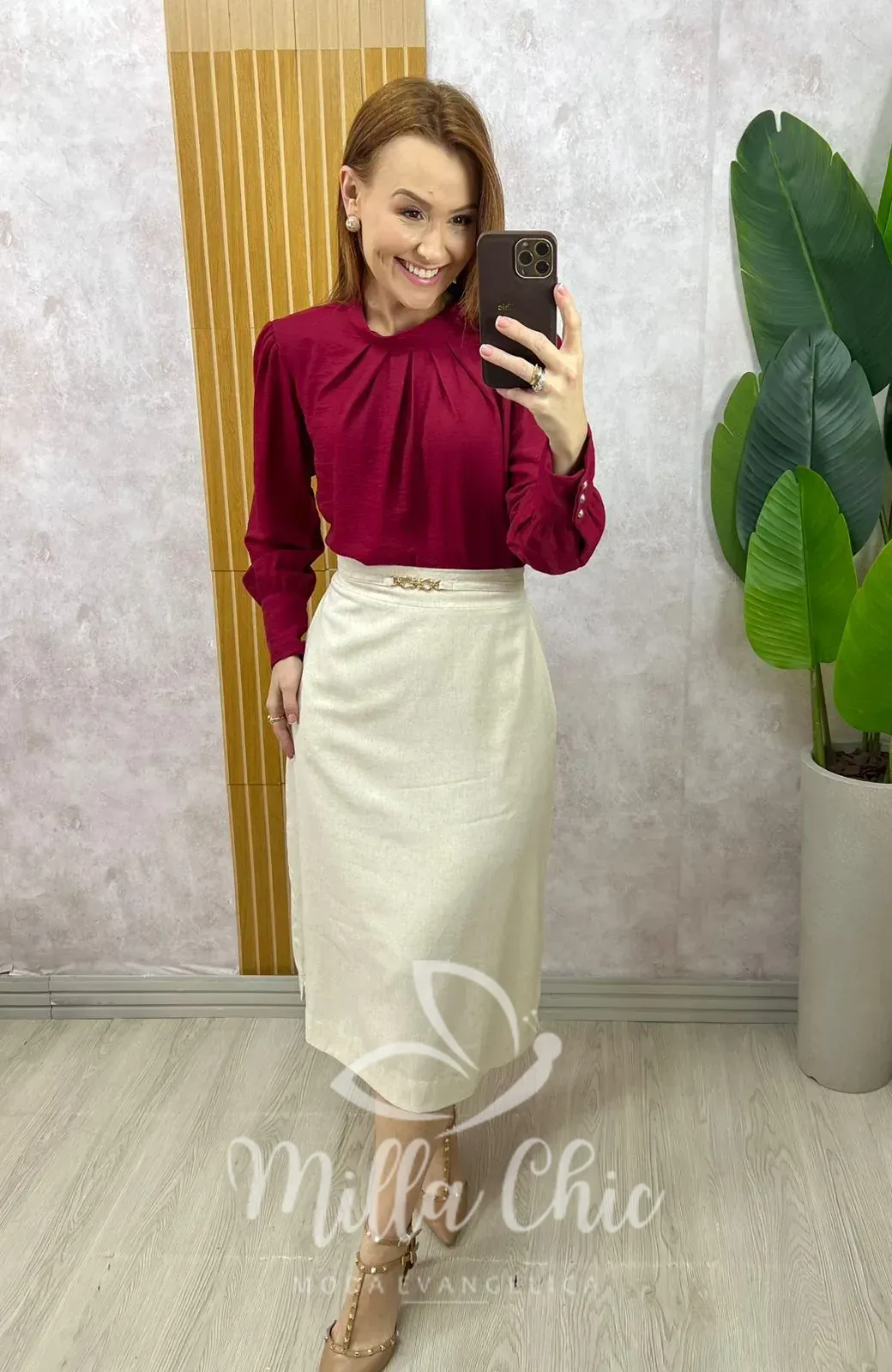 Milla Chic – Saia Lourdes Clássica Midi – Areia Milla Chic - Saia Lourdes Clássica Midi - Areia