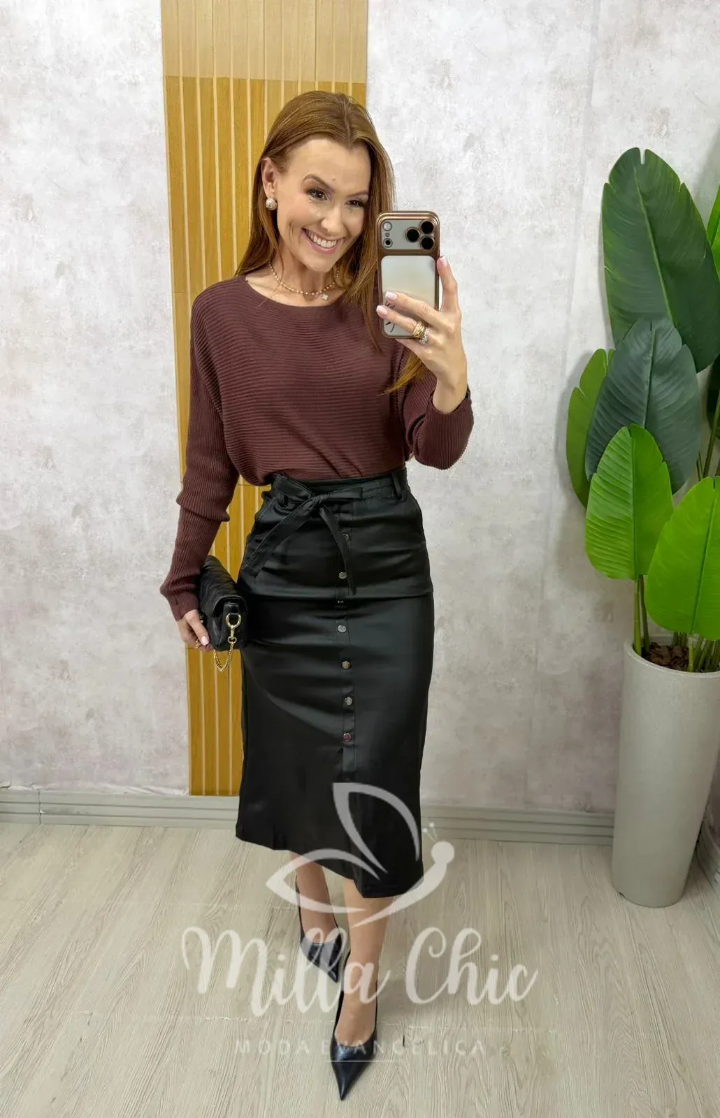 Milla Chic – Saia Marcella Resinada – Preta Milla Chic - Saia Marcella Resinada - Preta