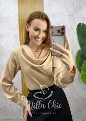 Milla Chic - Blusa Camila em cetim - Champagne