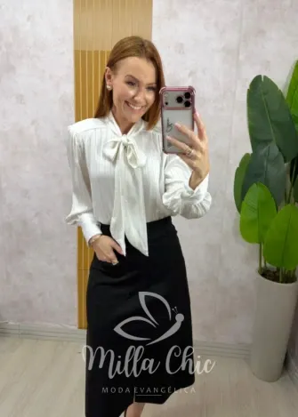 Milla Chic - Camisa Jordânia em cetim gola laço - Nude (cópia)