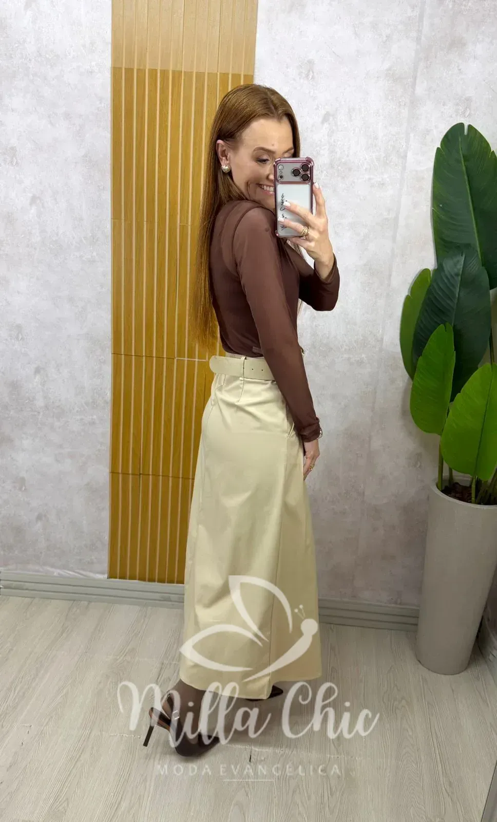 Milla Chic – Saia Ingrid em sarja – Bege Milla Chic - Saia Ingrid em sarja - Bege