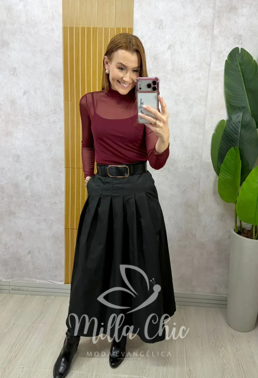 Milla Chic – Saia Ingrid em sarja – Preta Milla Chic - Saia Ingrid em sarja - Preta