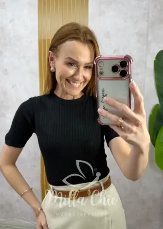 Milla Chic - Blusa Alana em Tricot modal - Preta