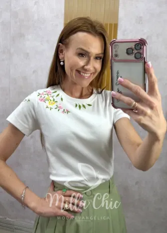 Milla Chic - Blusa Madalena em malha bordada - Branca