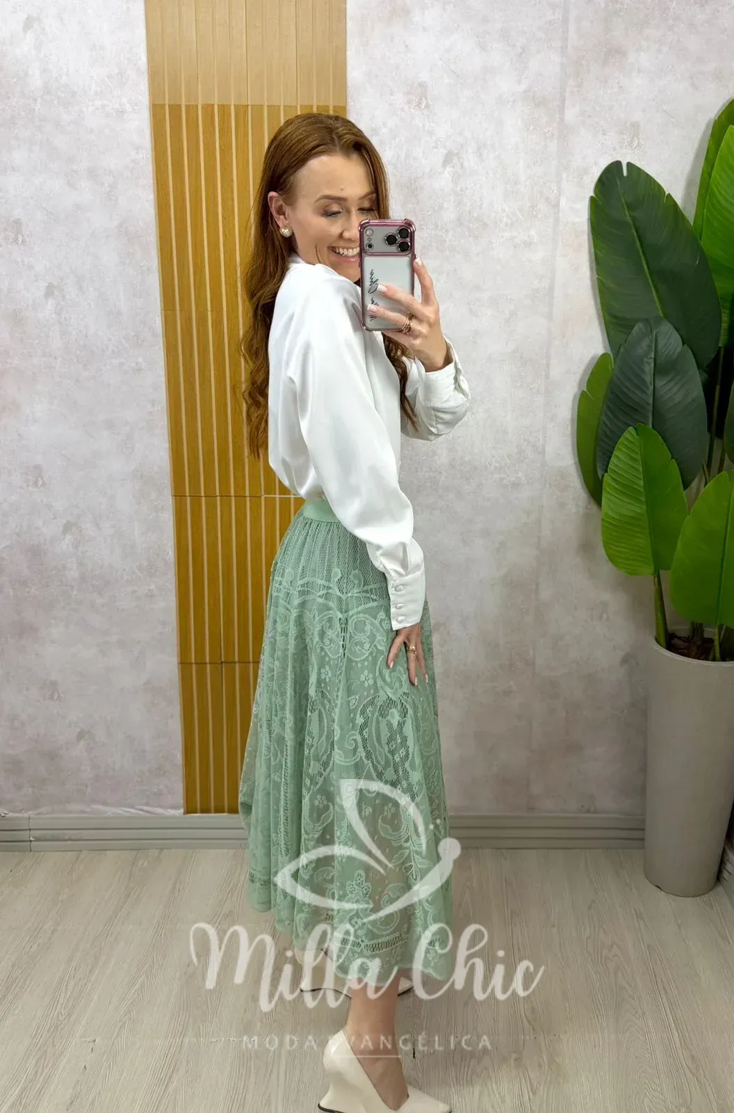Milla Chic – Saia Brenda em renda – Verde Milla Chic - Saia Brenda em renda - Verde
