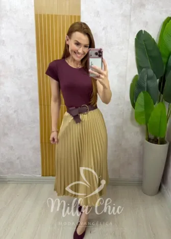 Milla Chic - Saia Plissada Augusta Mídi - Beterraba (cópia)